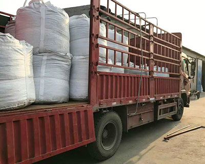 裝車完畢準備發(fā)走 裝車完畢準備發(fā)走